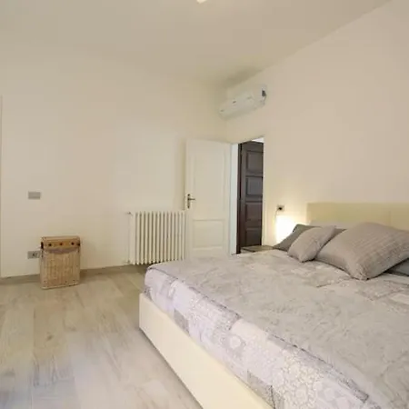 Apartment Davide , Via Garibaldi Con Balcone Bellagio